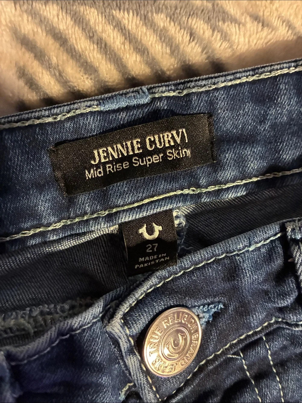 True Religion Skinny Jeans in Dark Indigo Wash - Picture 3 of 7
